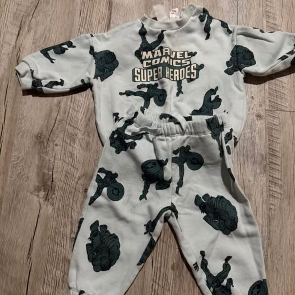 Marvel Baby Sweatshirt and Sweatpants Set Size 6-9 Months